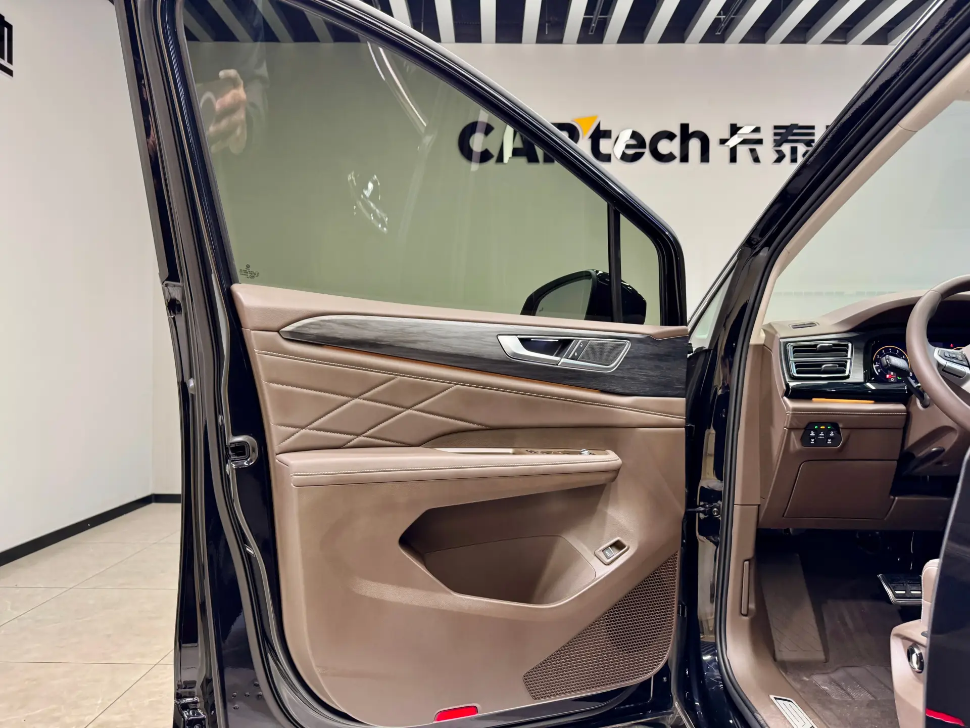 Volkswagen Viloran, 2025 12