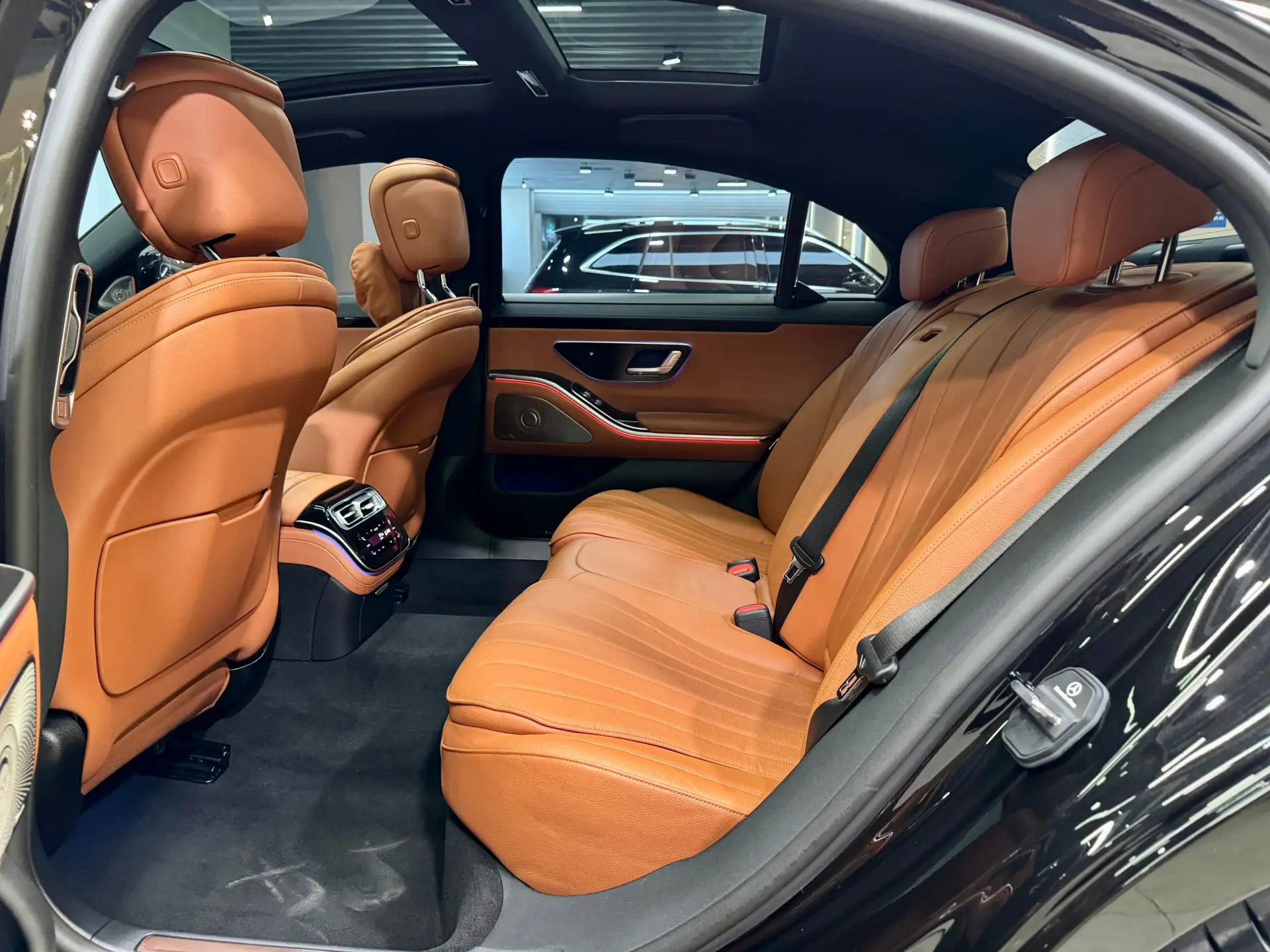 Mercedes-Benz S 400 L, 2023 25