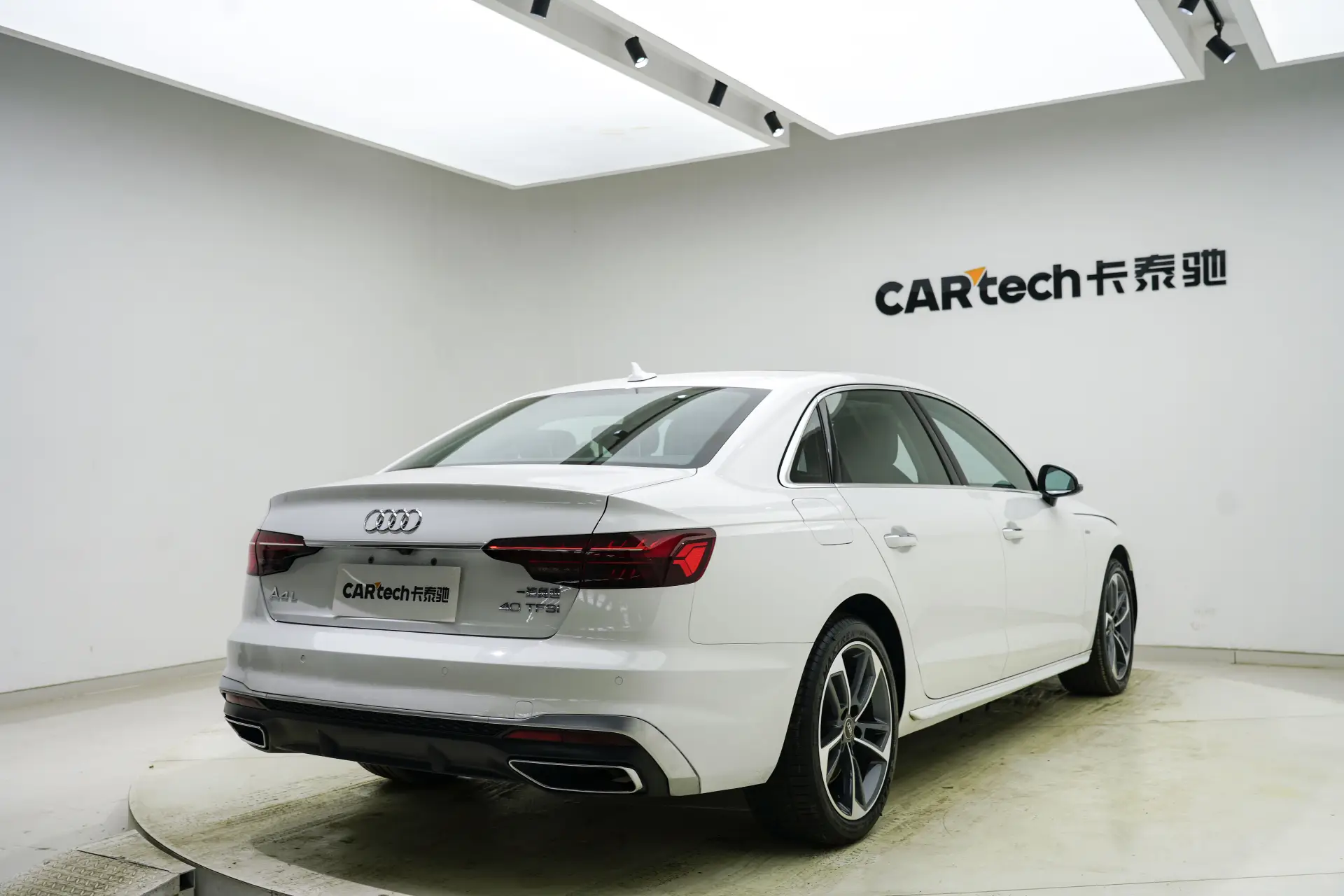 Audi A4L 40 TFSI, 2022 все фото