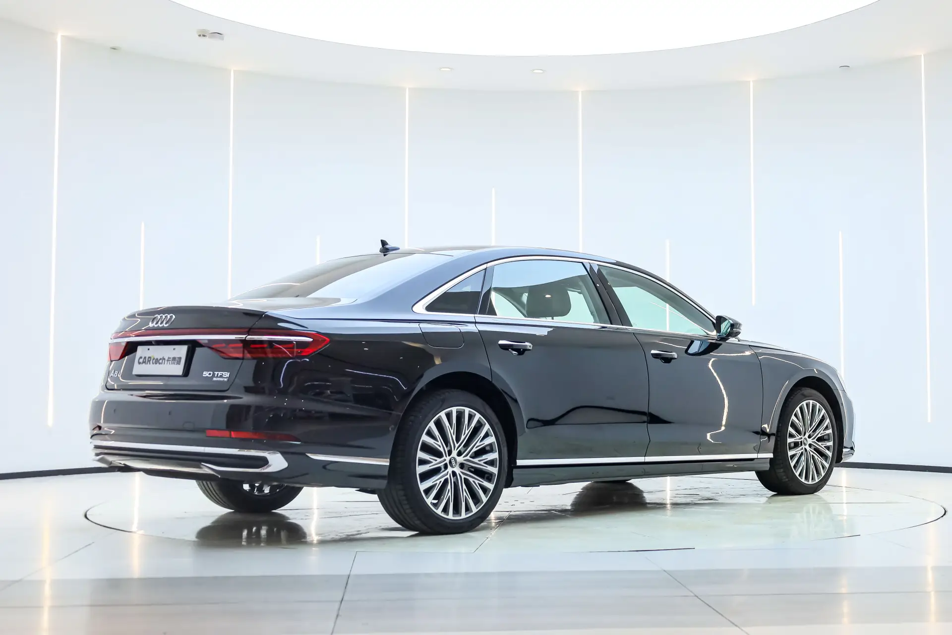 Audi A8L 50 TFSI, 2023 все фото