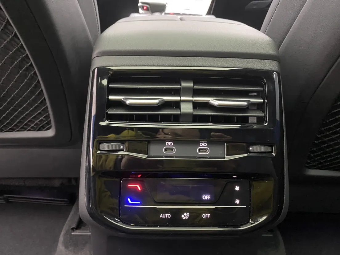 Audi Q6 45 TFSI, 2023 29