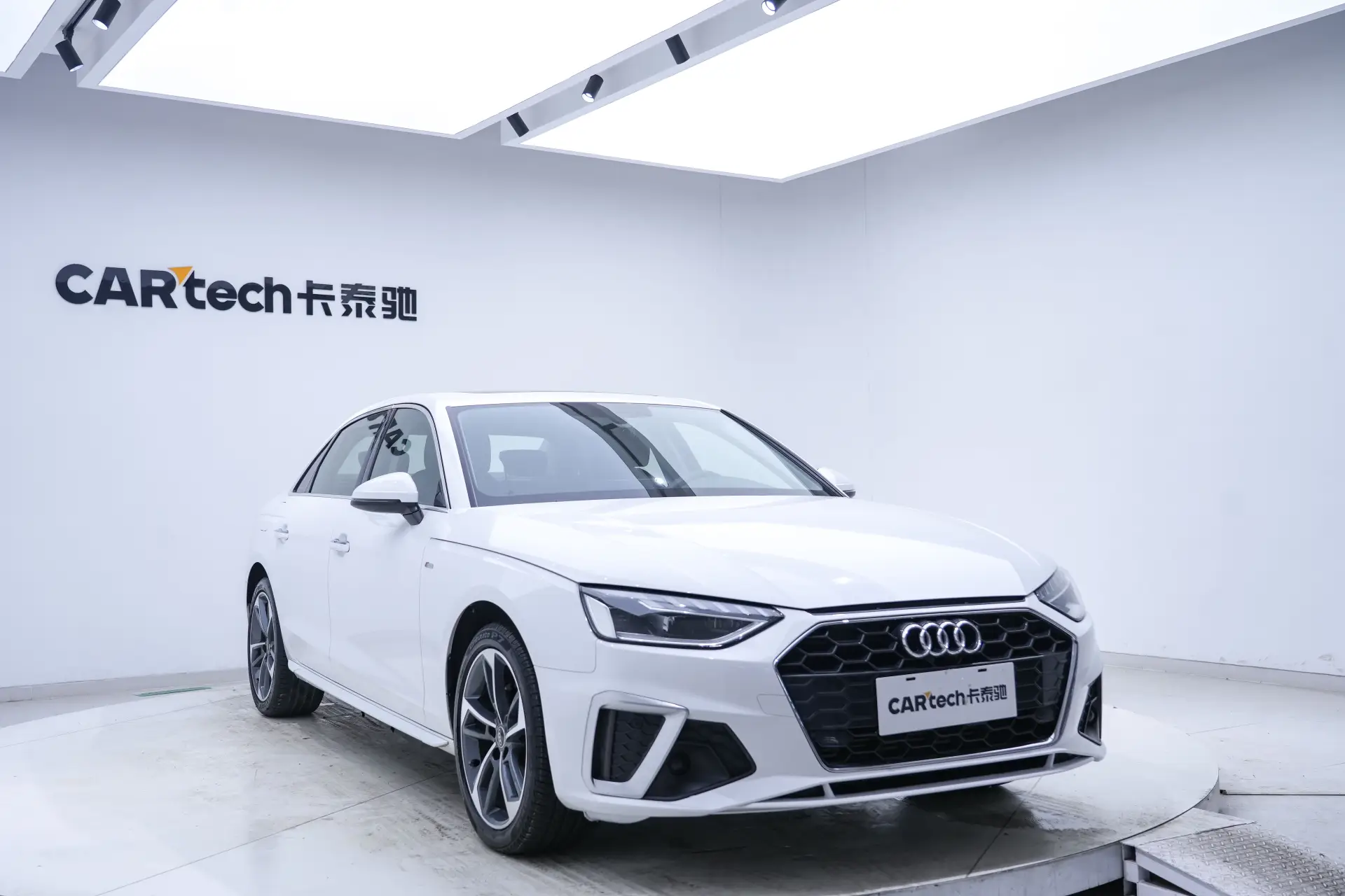 Audi A4L 40 TFSI, 2022 2