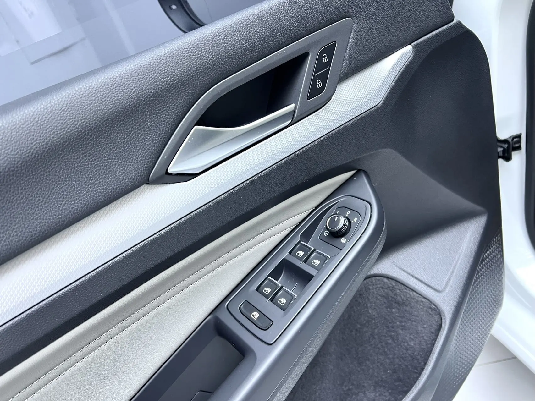 Volkswagen Golf, 2023 17