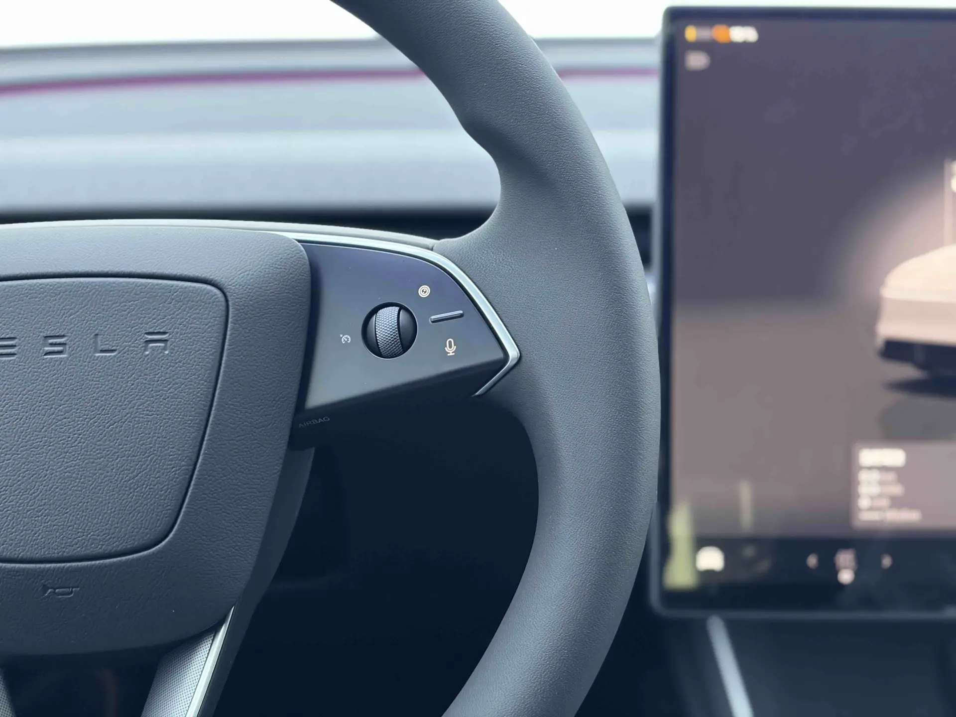 Tesla Model Y, 2026 12