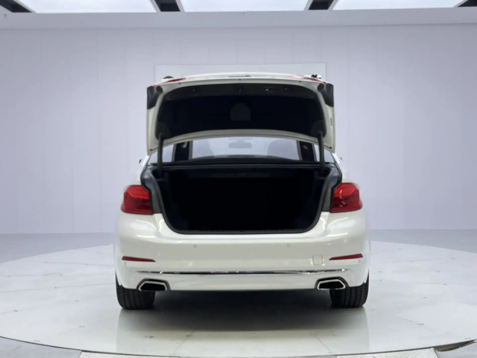 BMW 530Li, 2018 6