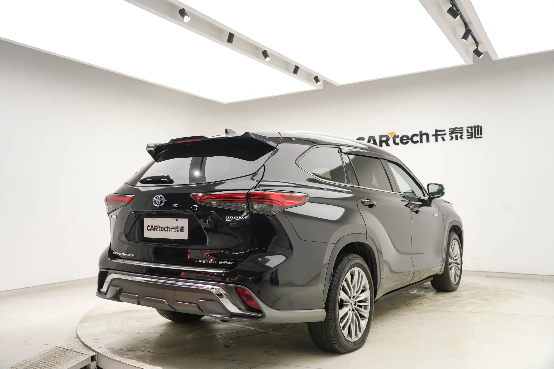 Toyota Highlander, 2021 все фото