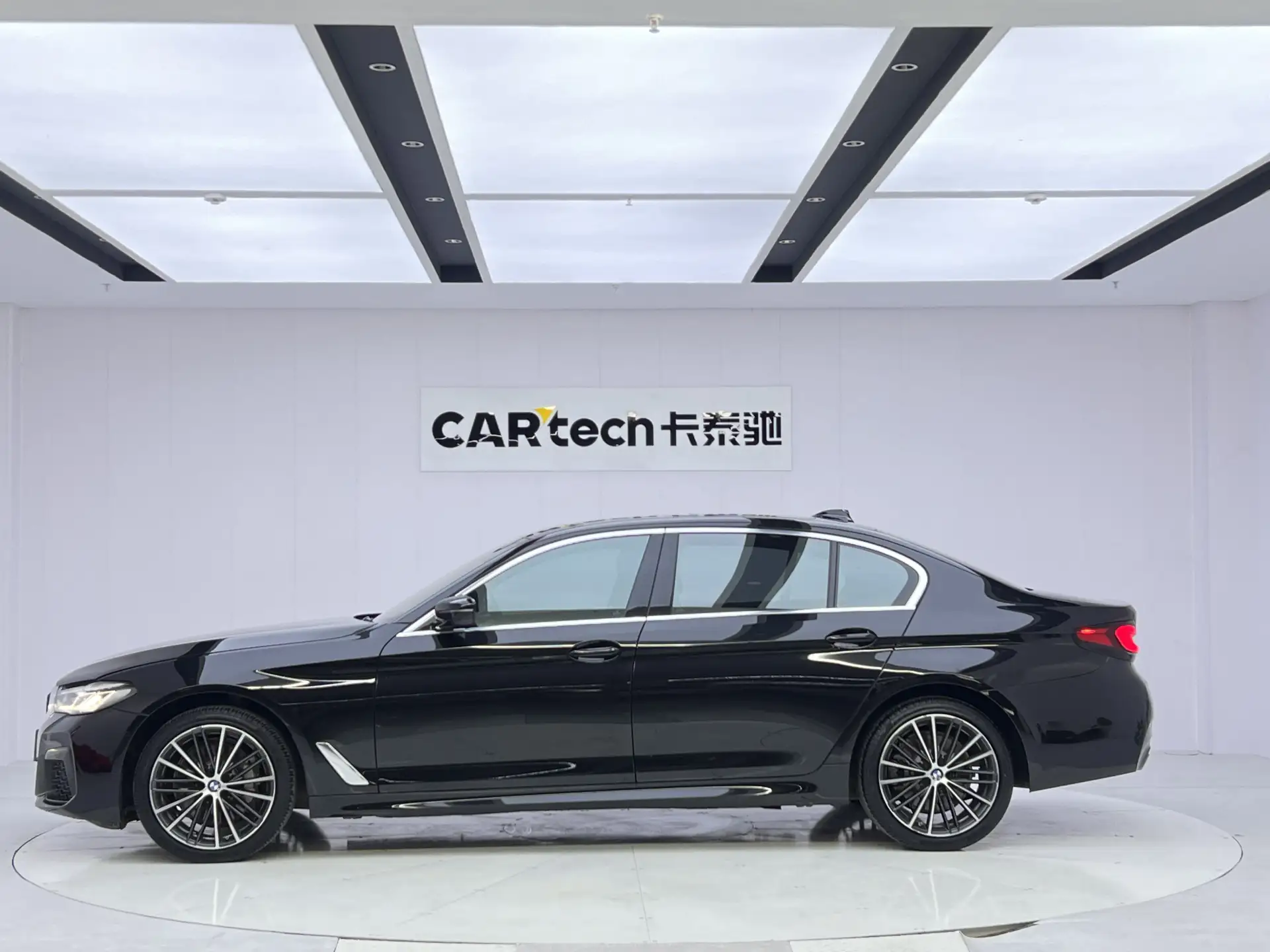 BMW 530Li, 2022 8