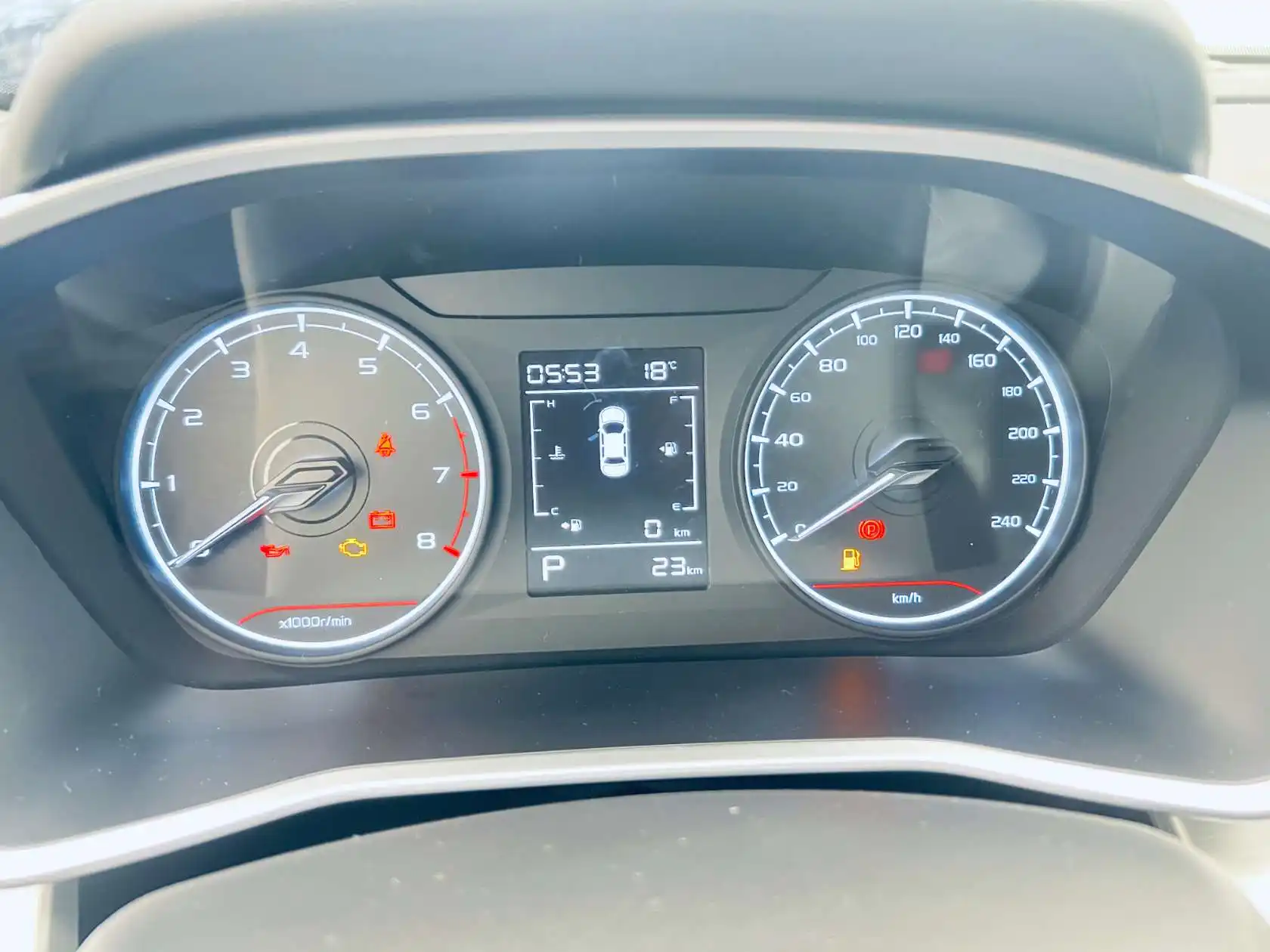 Geely Coolray, 2025 13