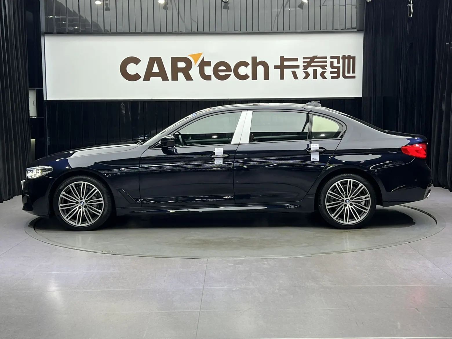 BMW 530Li, 2018 8