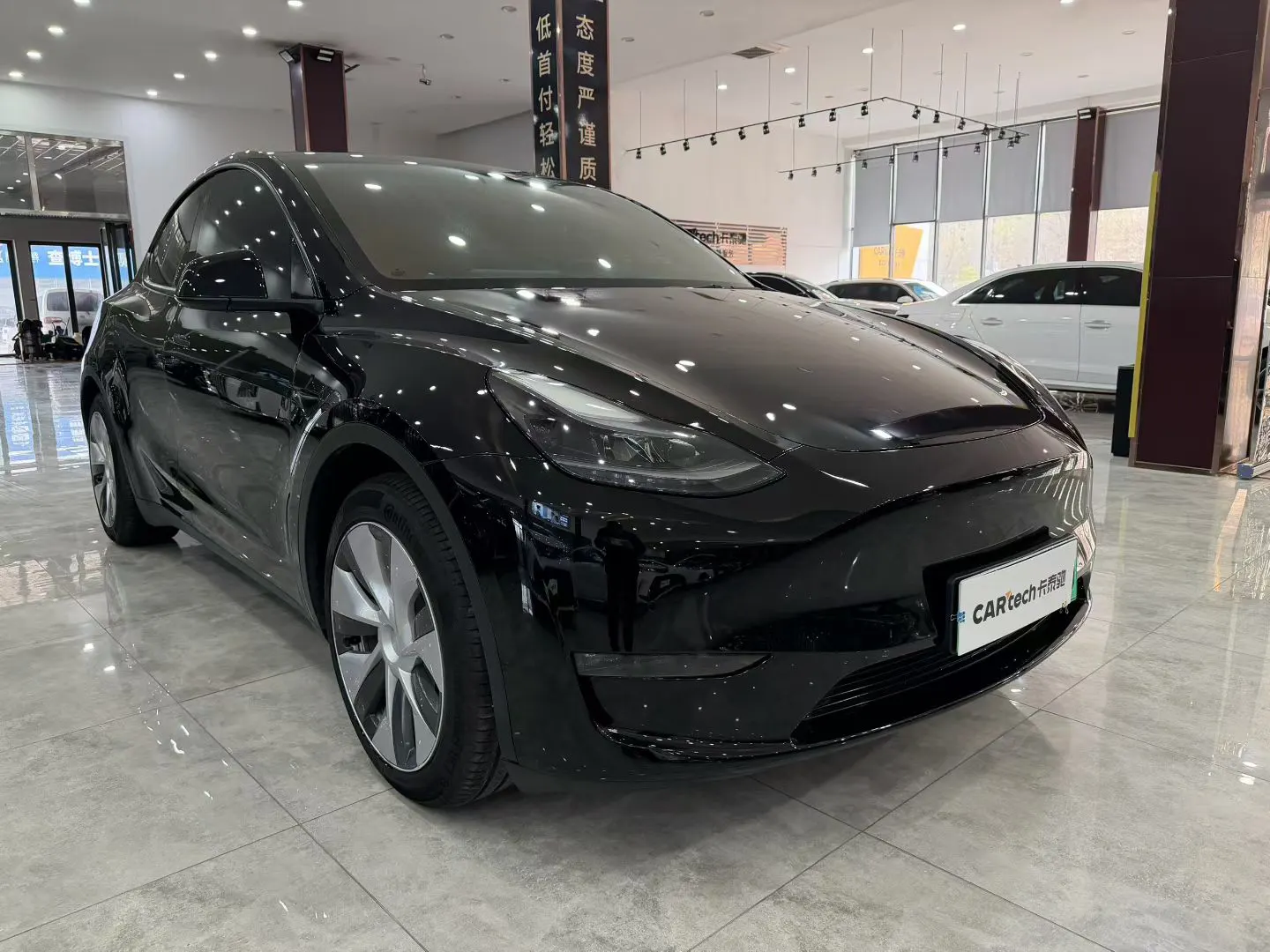 Tesla Model Y, 2022 2