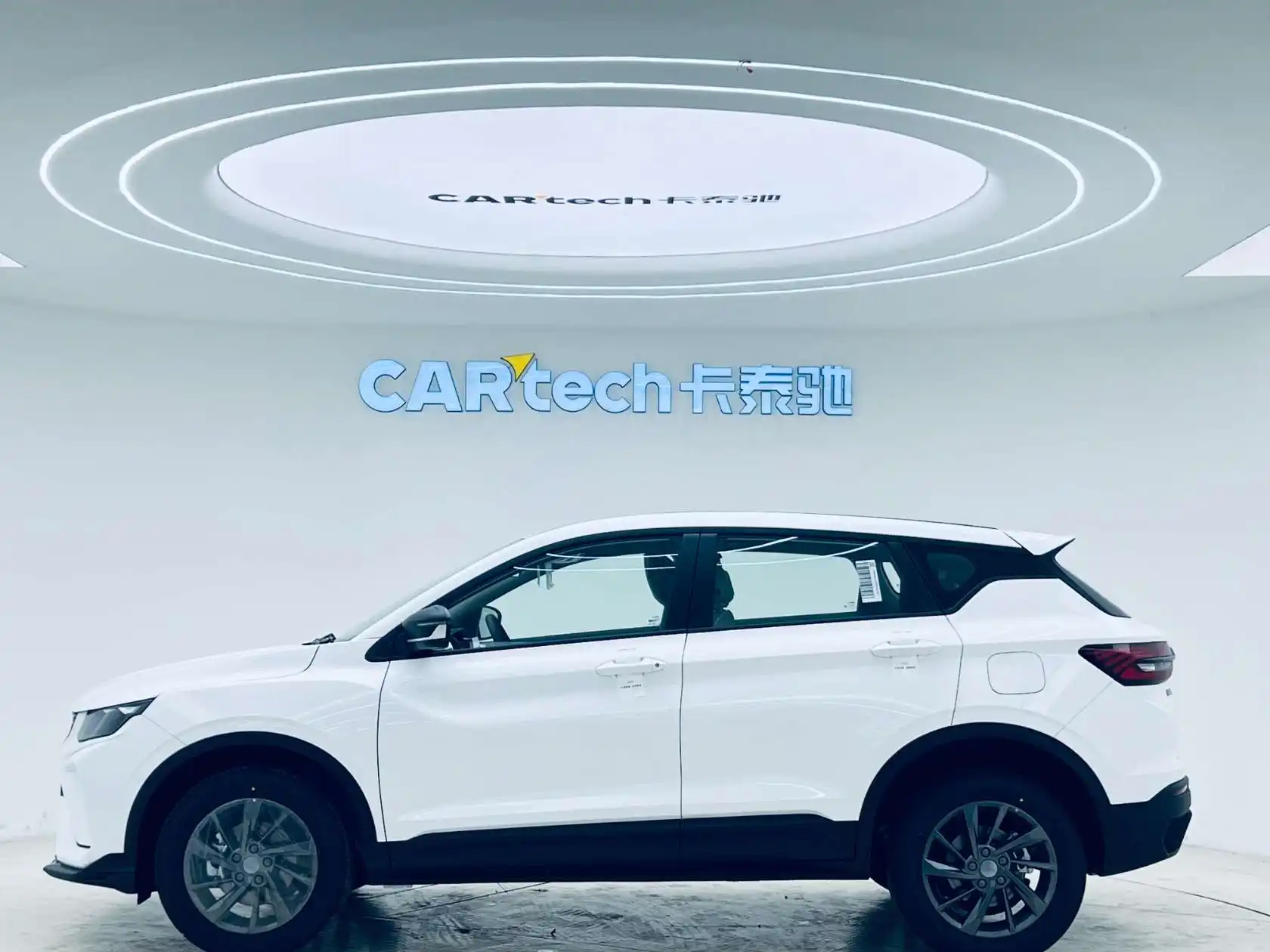 Geely Coolray, 2025 8
