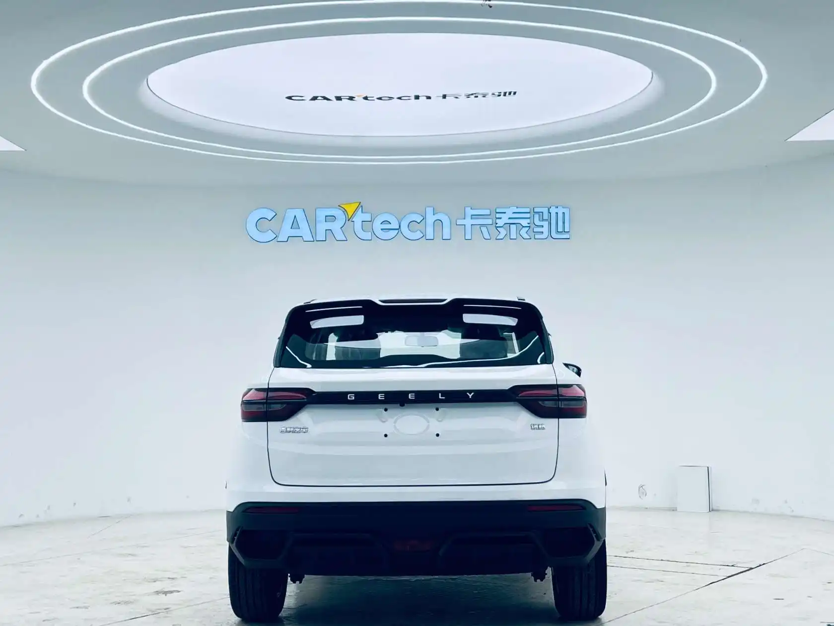 Geely Coolray, 2025 все фото
