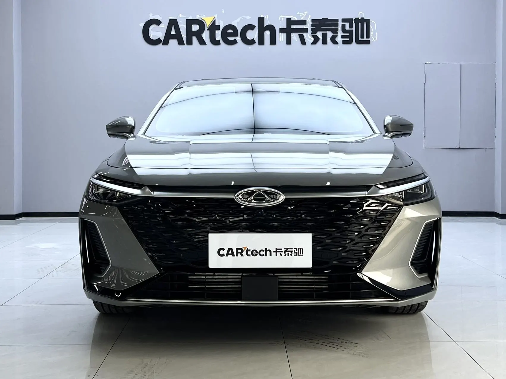 Chery Arrizo 8, 2025 3