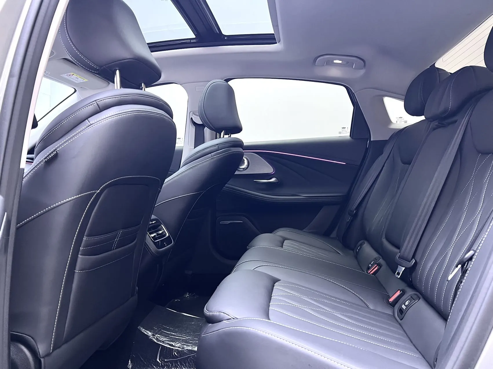 Chery Arrizo 8, 2025 18