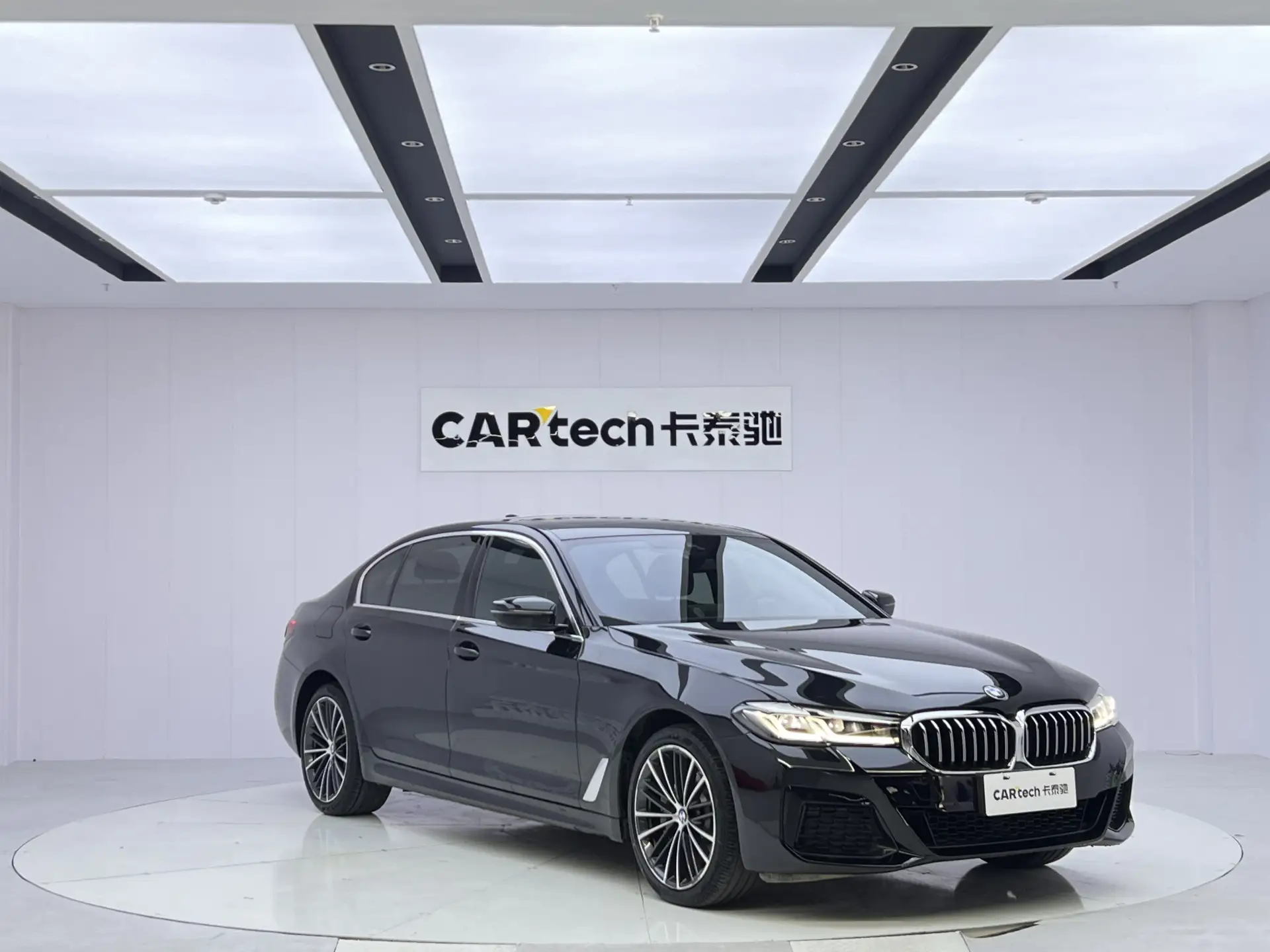 BMW 530Li, 2022 2