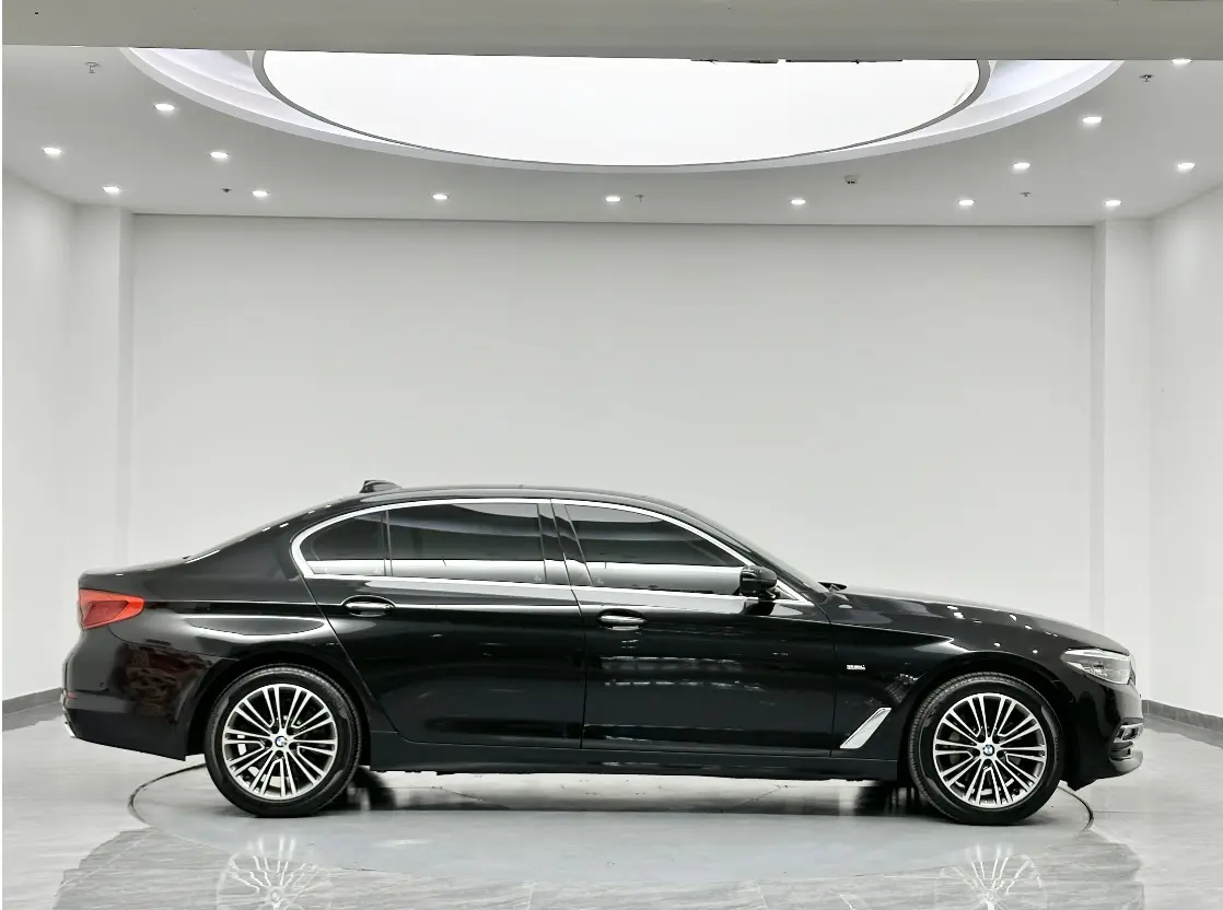 BMW 530Li, 2018 12