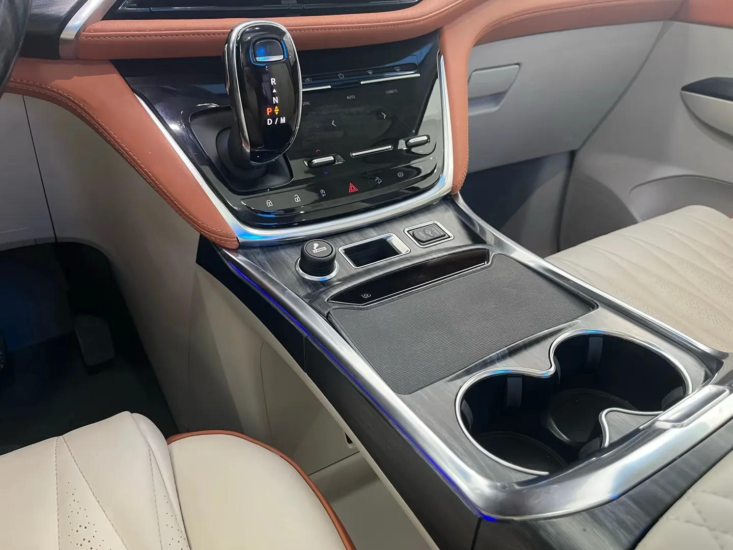 Buick GL8, 2023 16