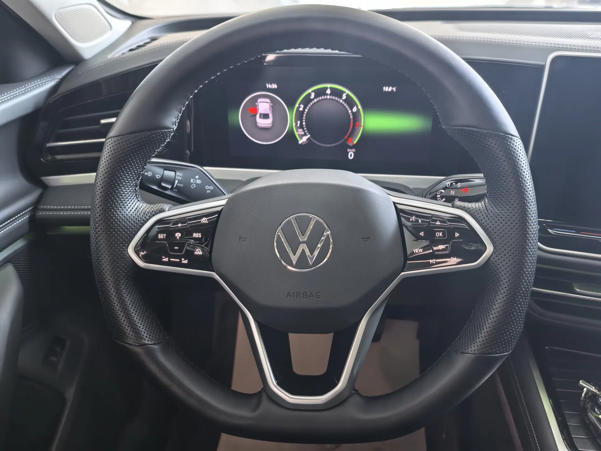 Volkswagen Magotan, 2025 11
