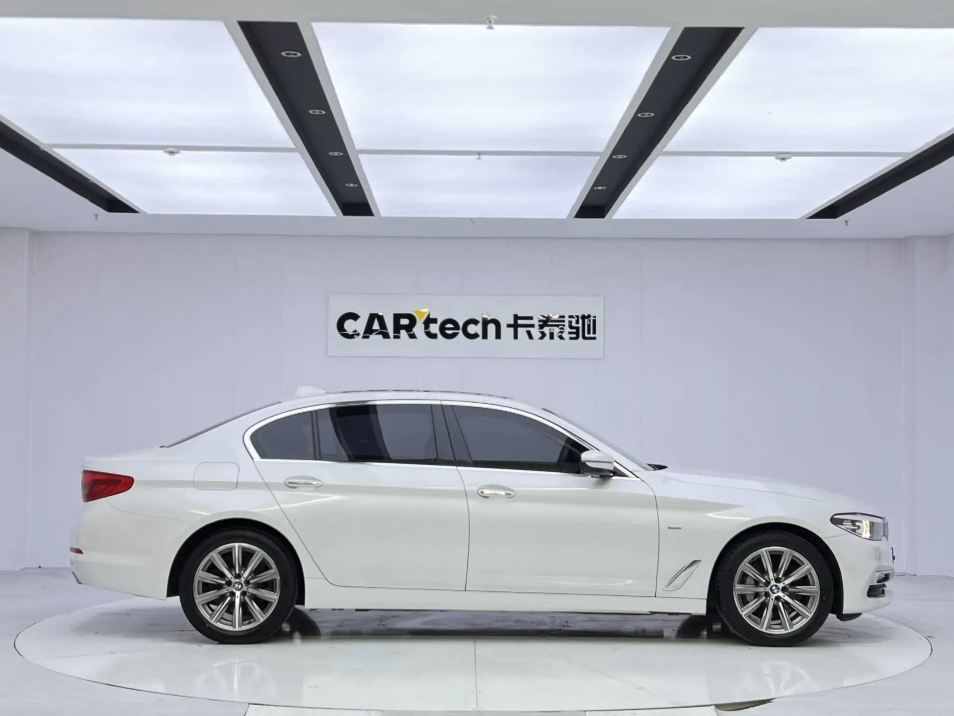 BMW 530Li, 2018 4