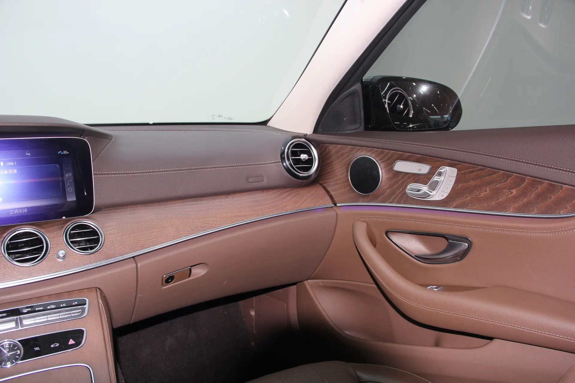 Mercedes-Benz E 300 L, 2020 30