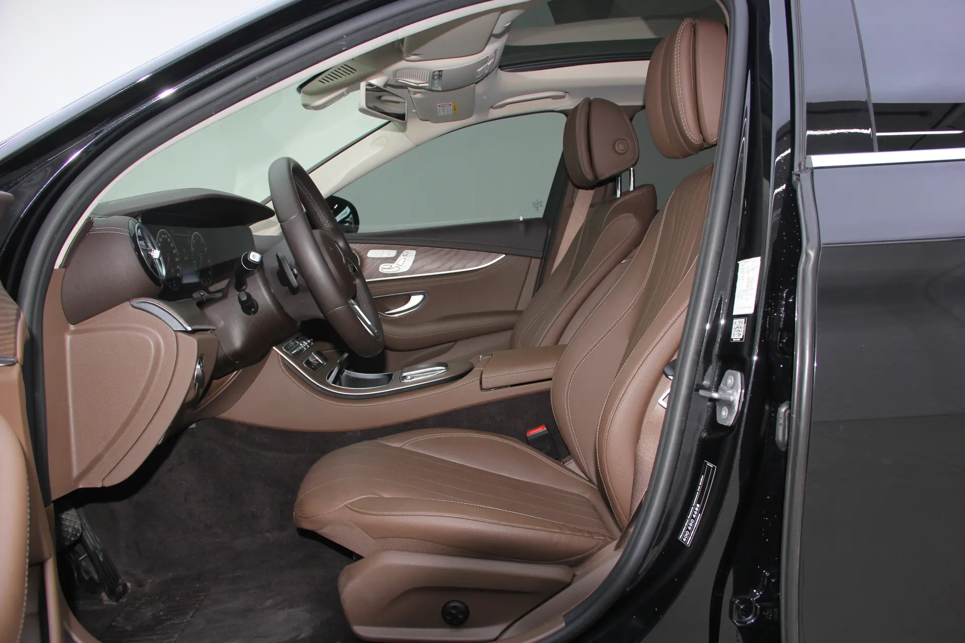 Mercedes-Benz E 300 L, 2020 27