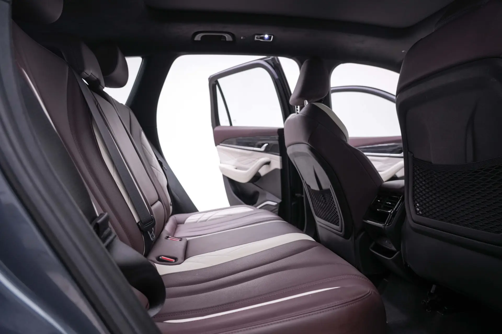 Geely Xingyue L, 2023 25