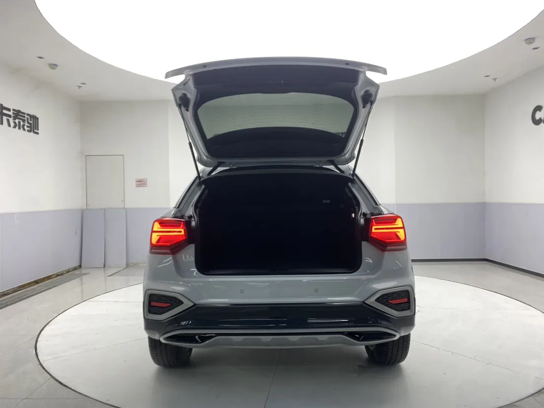 Audi Q2L 35 TFSI, 2023 6
