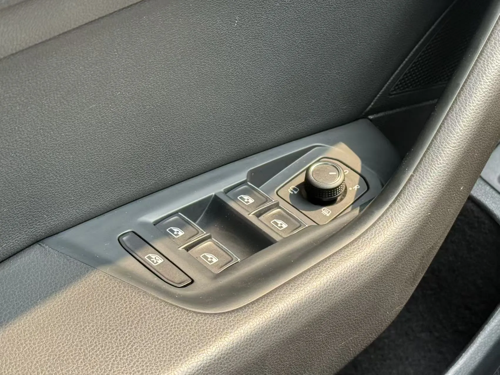 Volkswagen Magotan, 2021 27