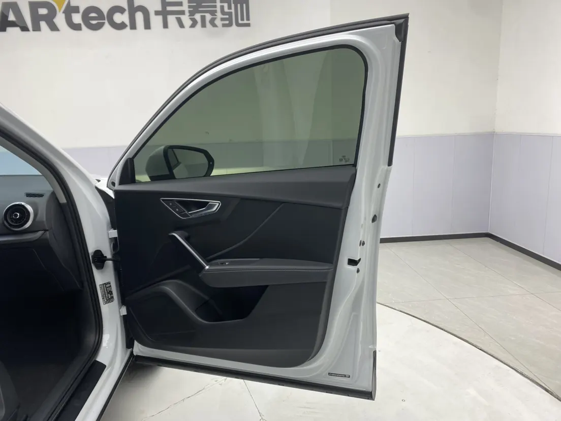 Audi Q2L 35 TFSI, 2023 26