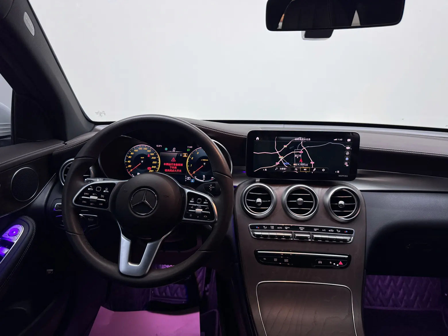 Mercedes-Benz GLC 260 L, 2021 8