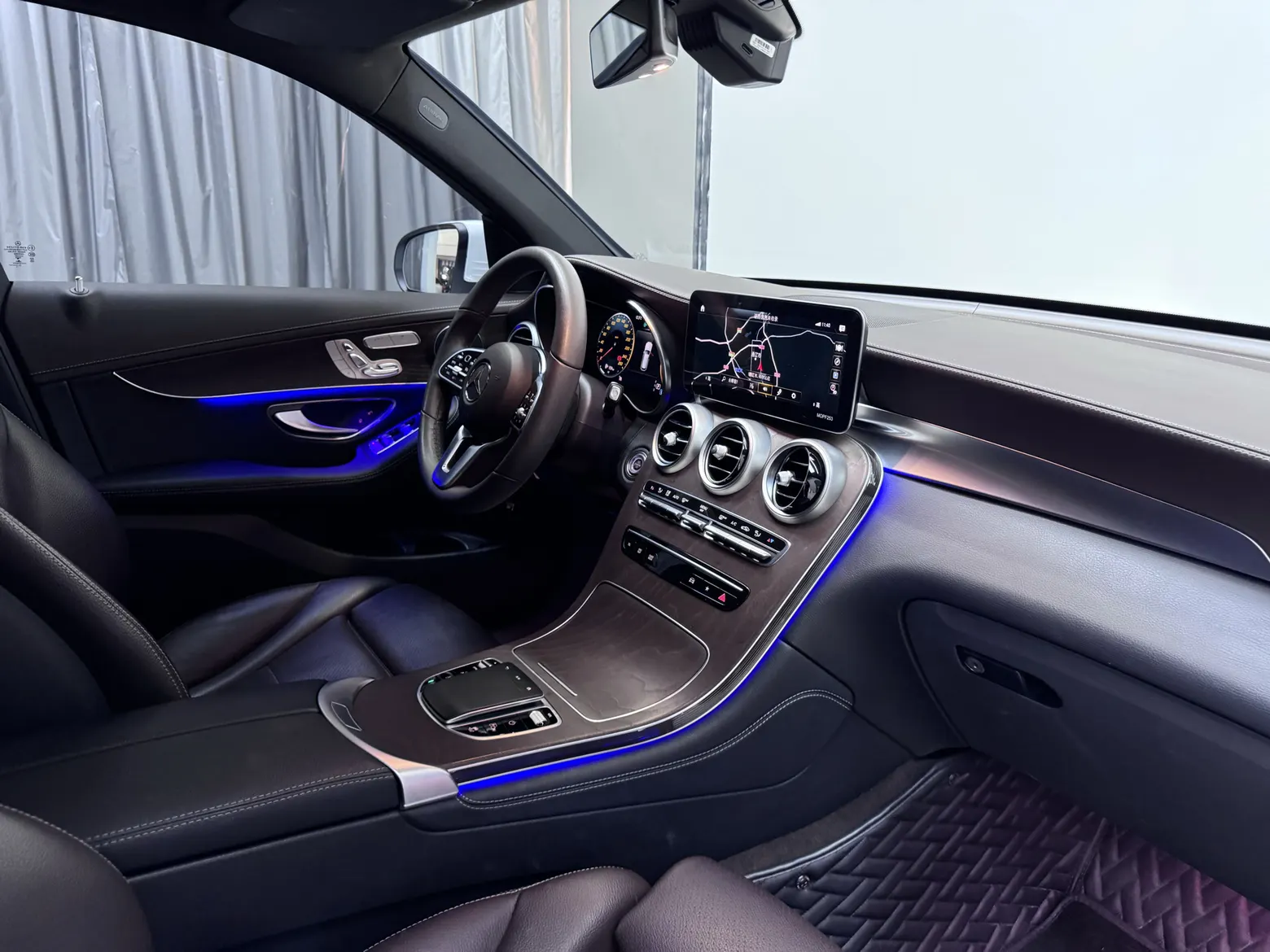 Mercedes-Benz GLC 260 L, 2021 12