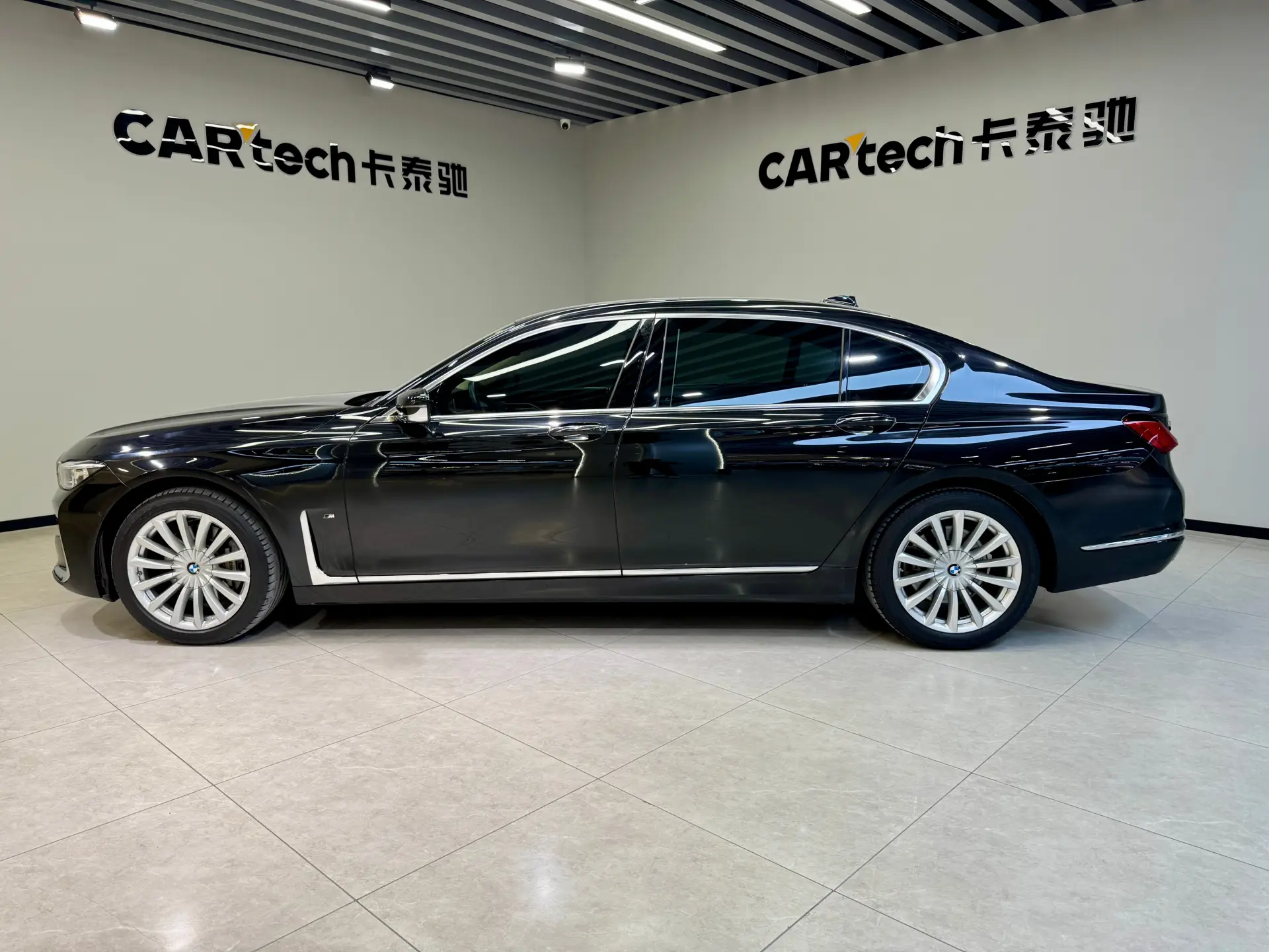 BMW 730Li, 2020 7