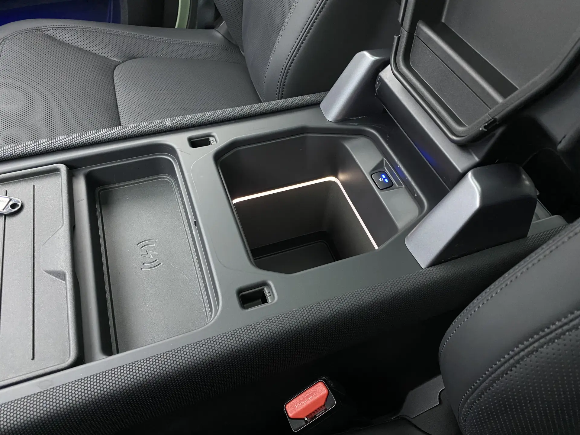 Land Rover Defender, 2023 26