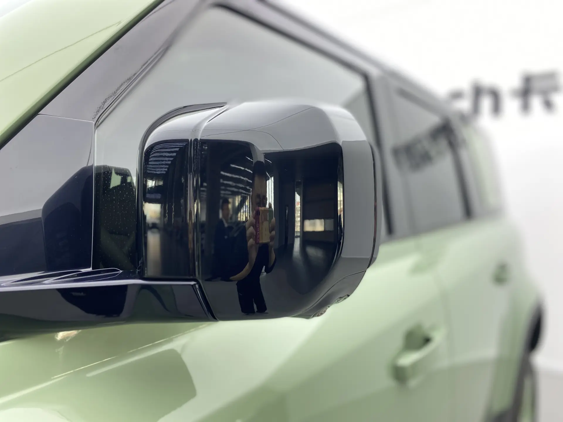 Land Rover Defender, 2023 38