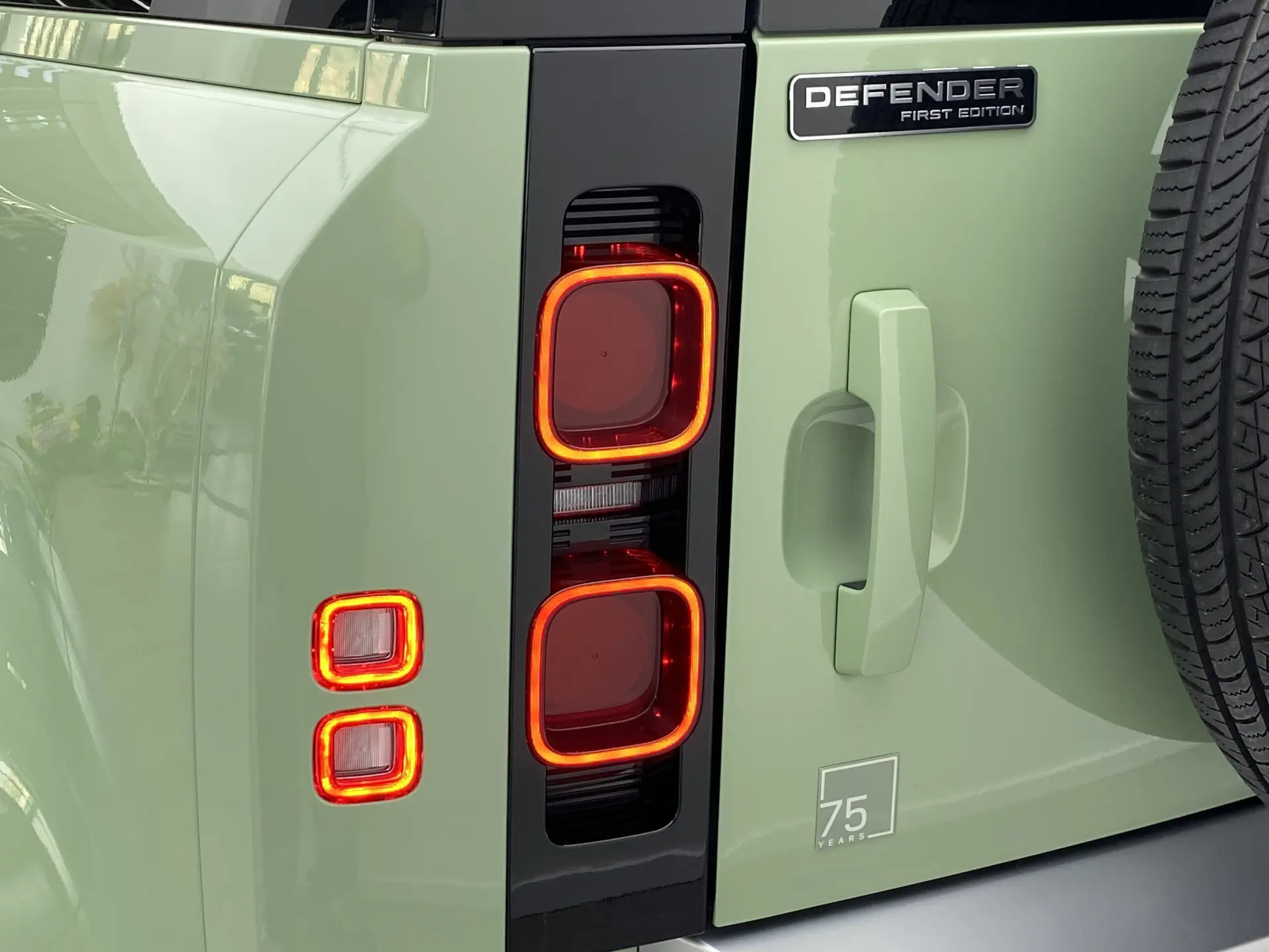Land Rover Defender, 2023 35