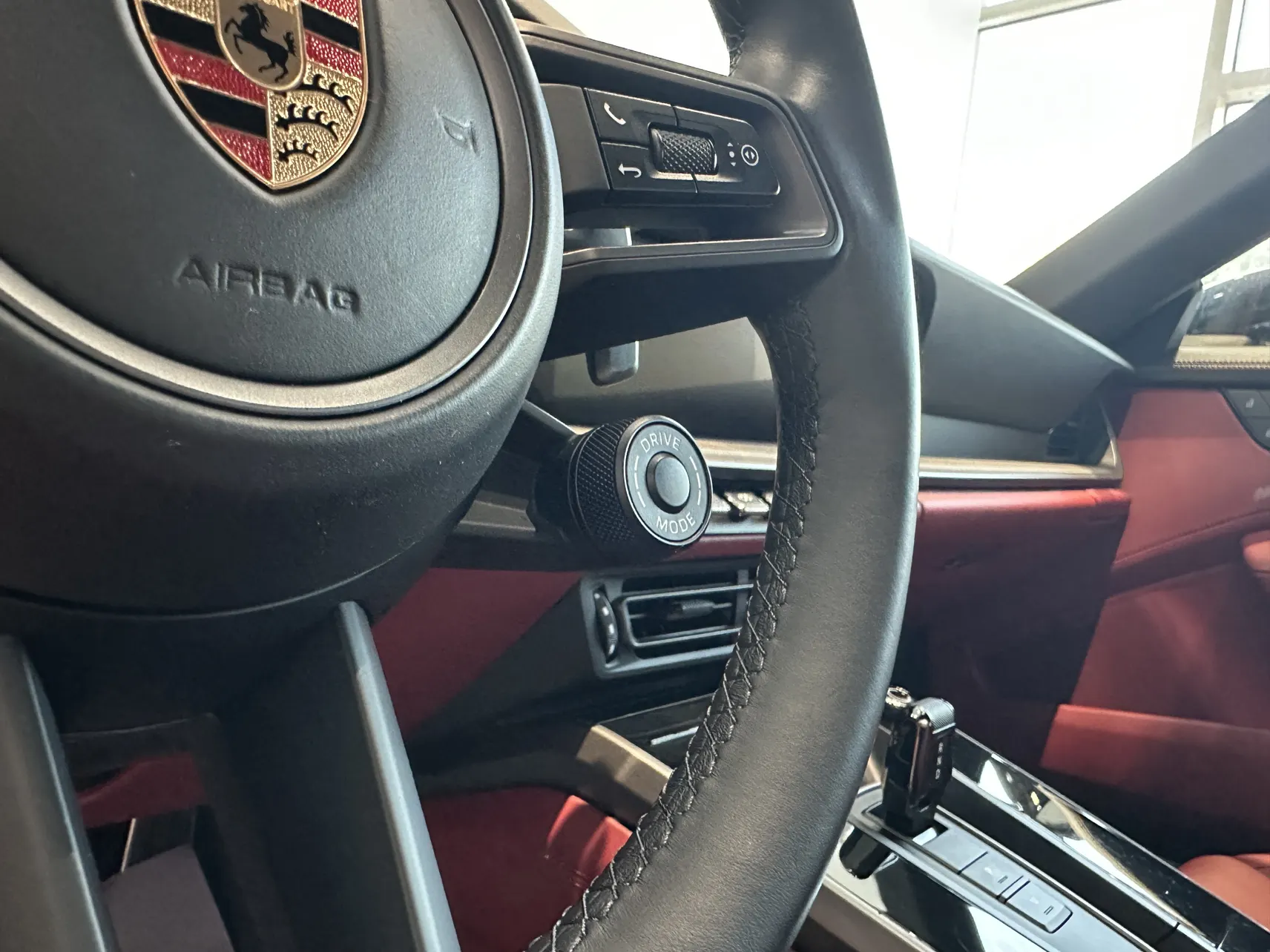 Porsche 911, 2024 10