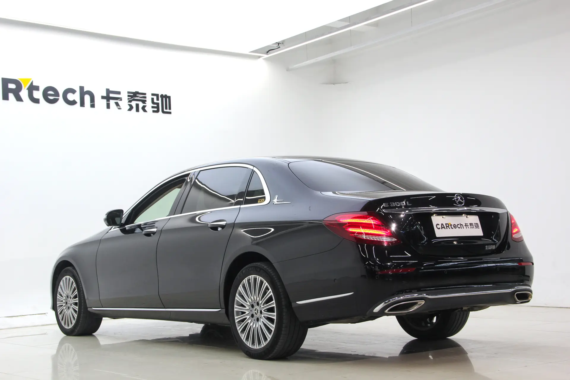 Mercedes-Benz E 300 L, 2020 6