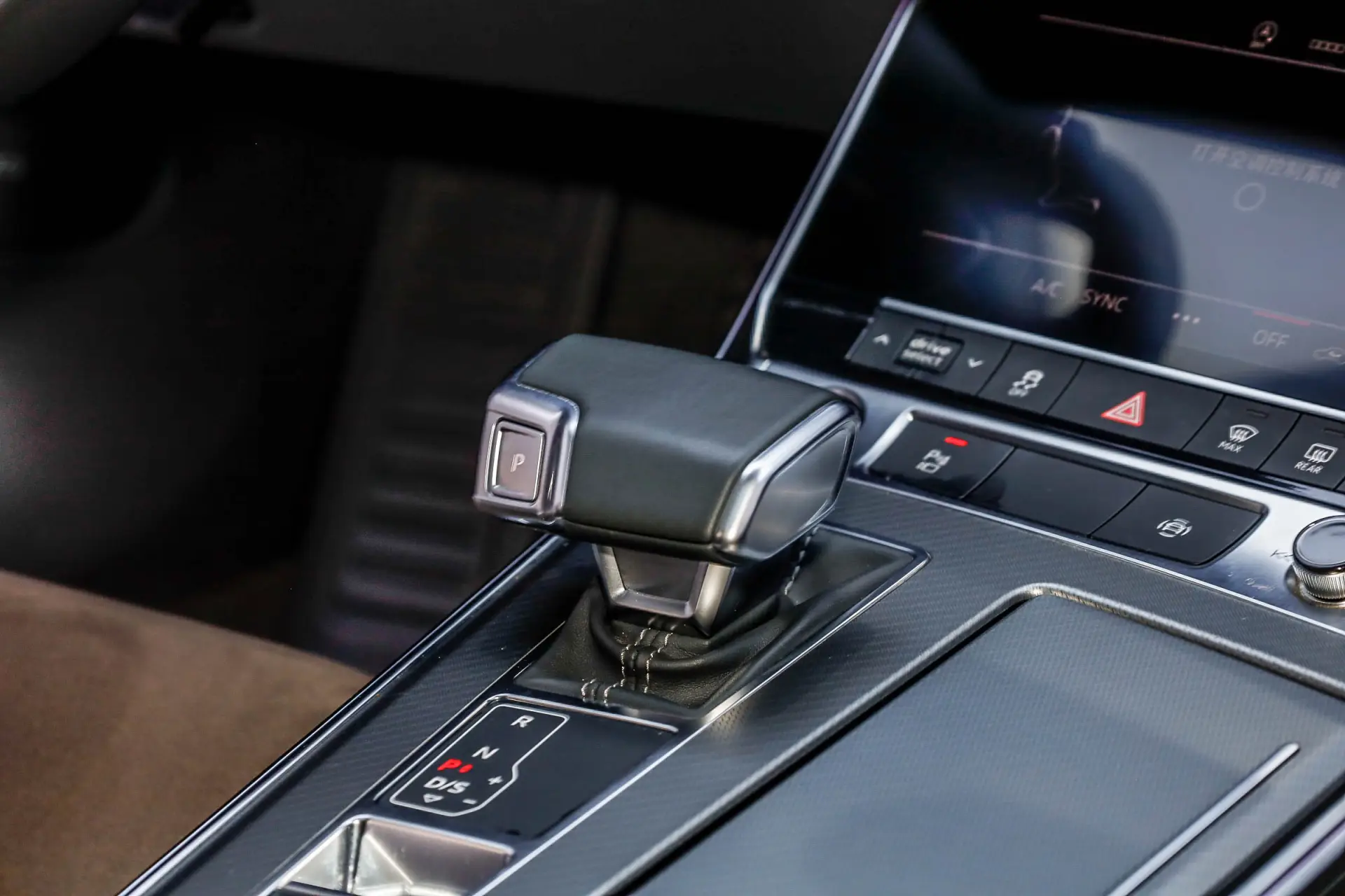 Audi A7L 45 TFSI, 2024 17