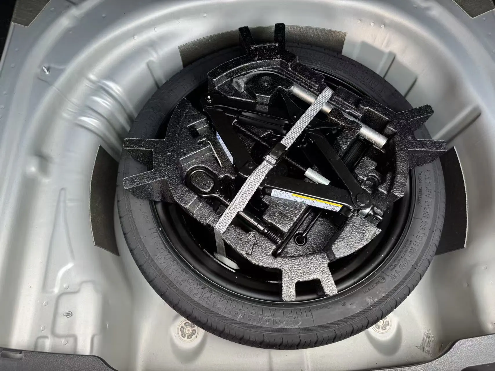 Volkswagen Magotan, 2021 14