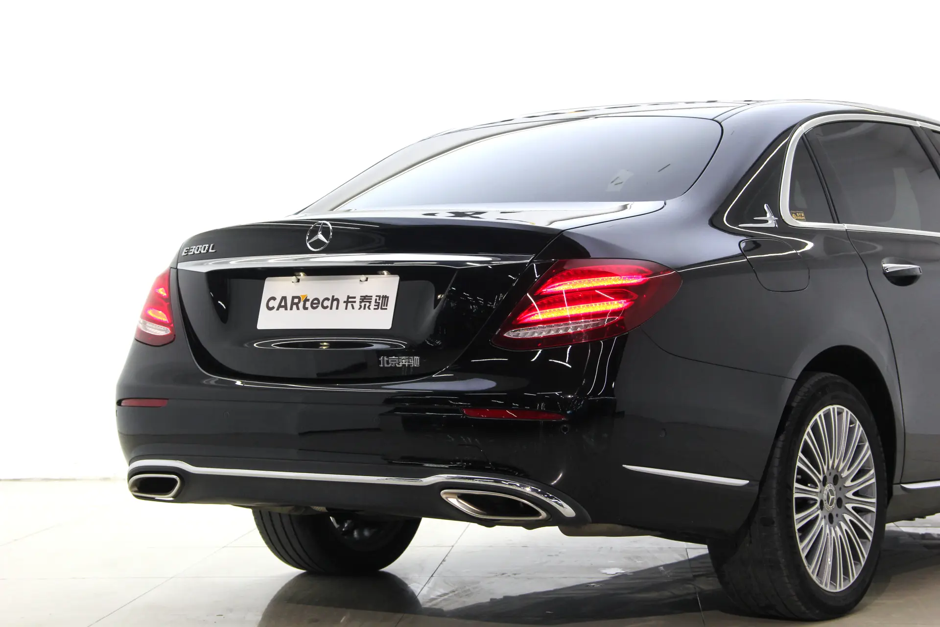 Mercedes-Benz E 300 L, 2020 13