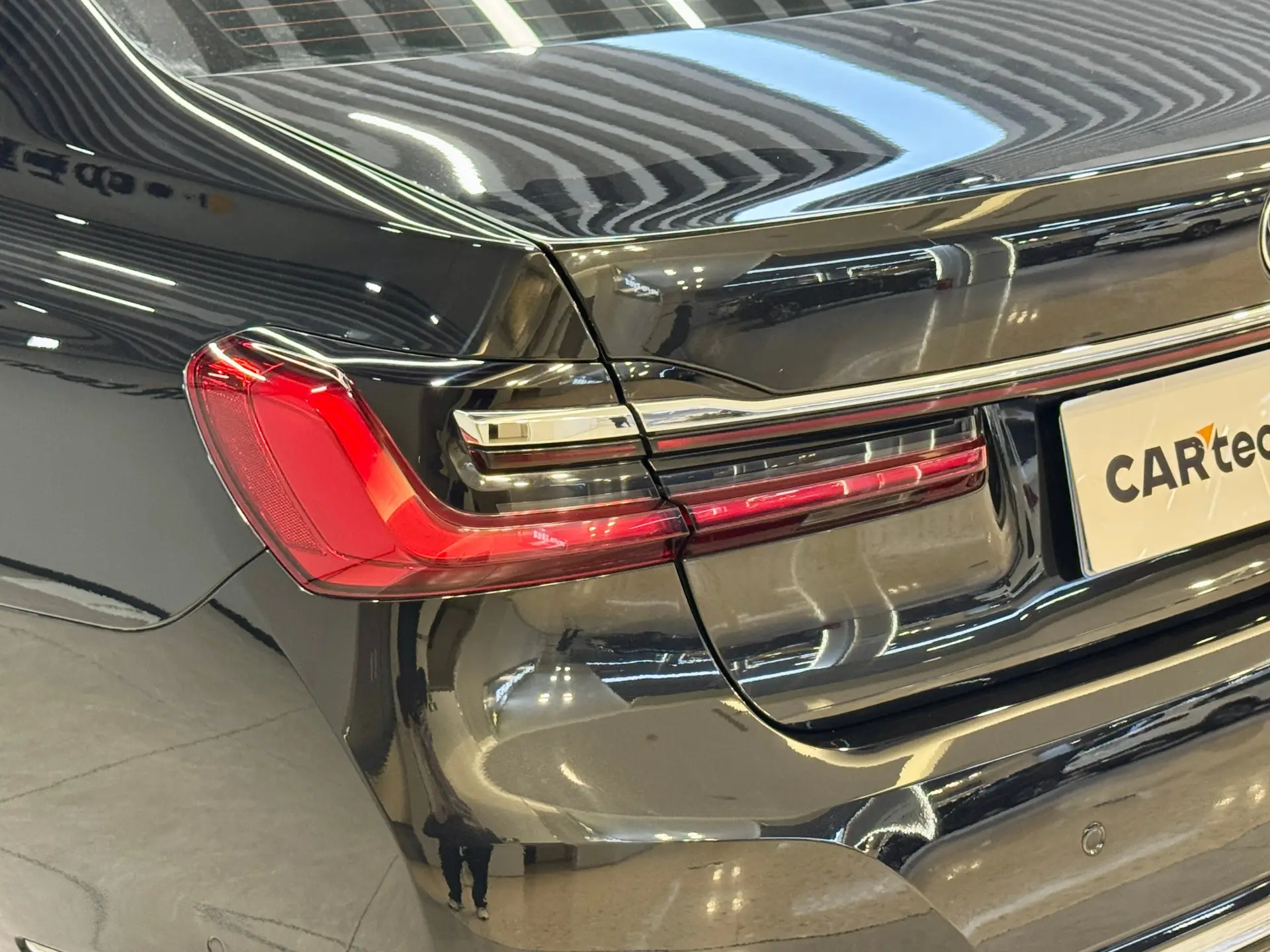BMW 730Li, 2020 11