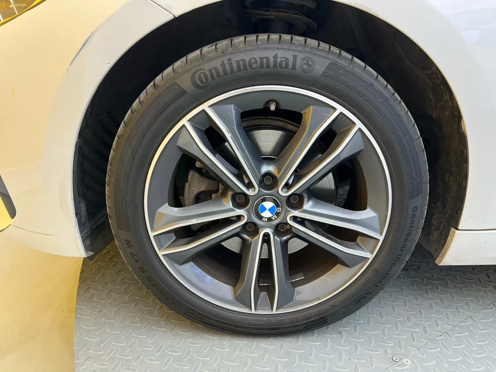 BMW 120i, 2021 10