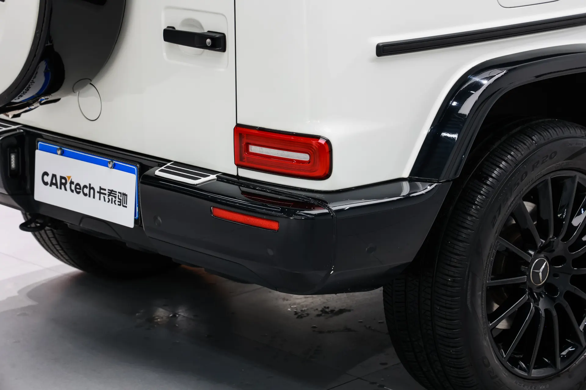 Mercedes-Benz G 350 d, 2023 8