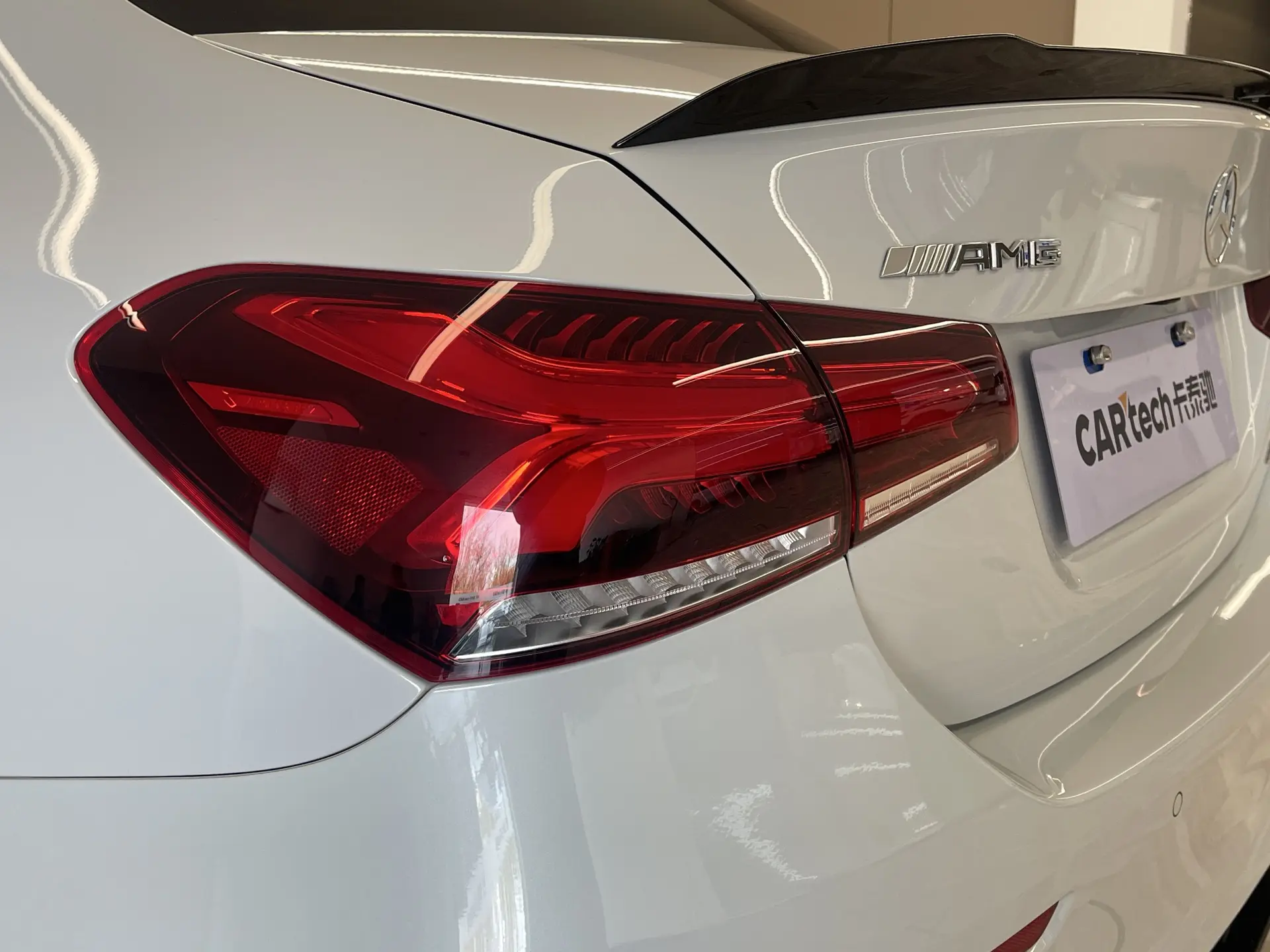 Mercedes-Benz A 35 L, 2021 11