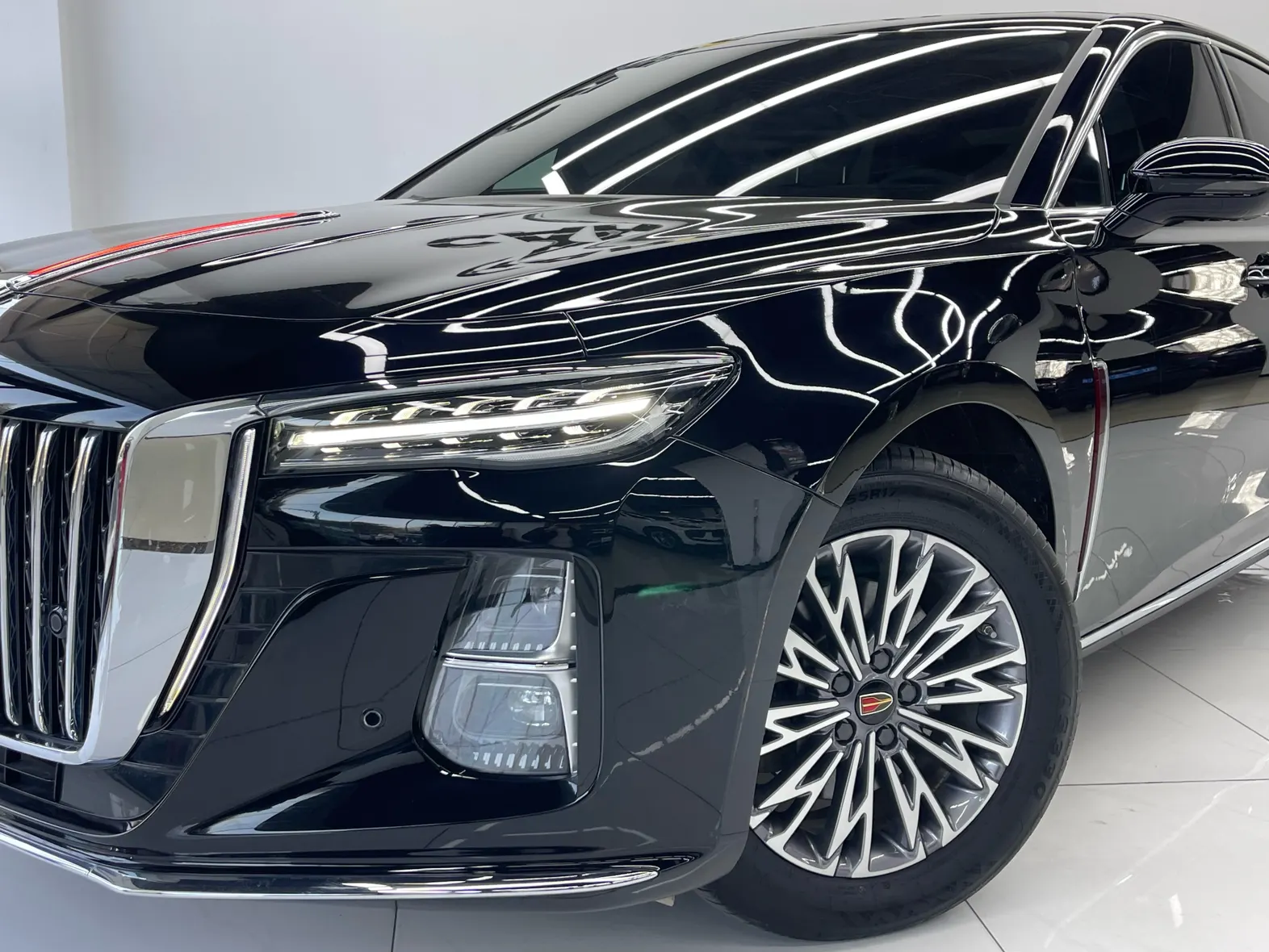 Hongqi H5, 2024 7