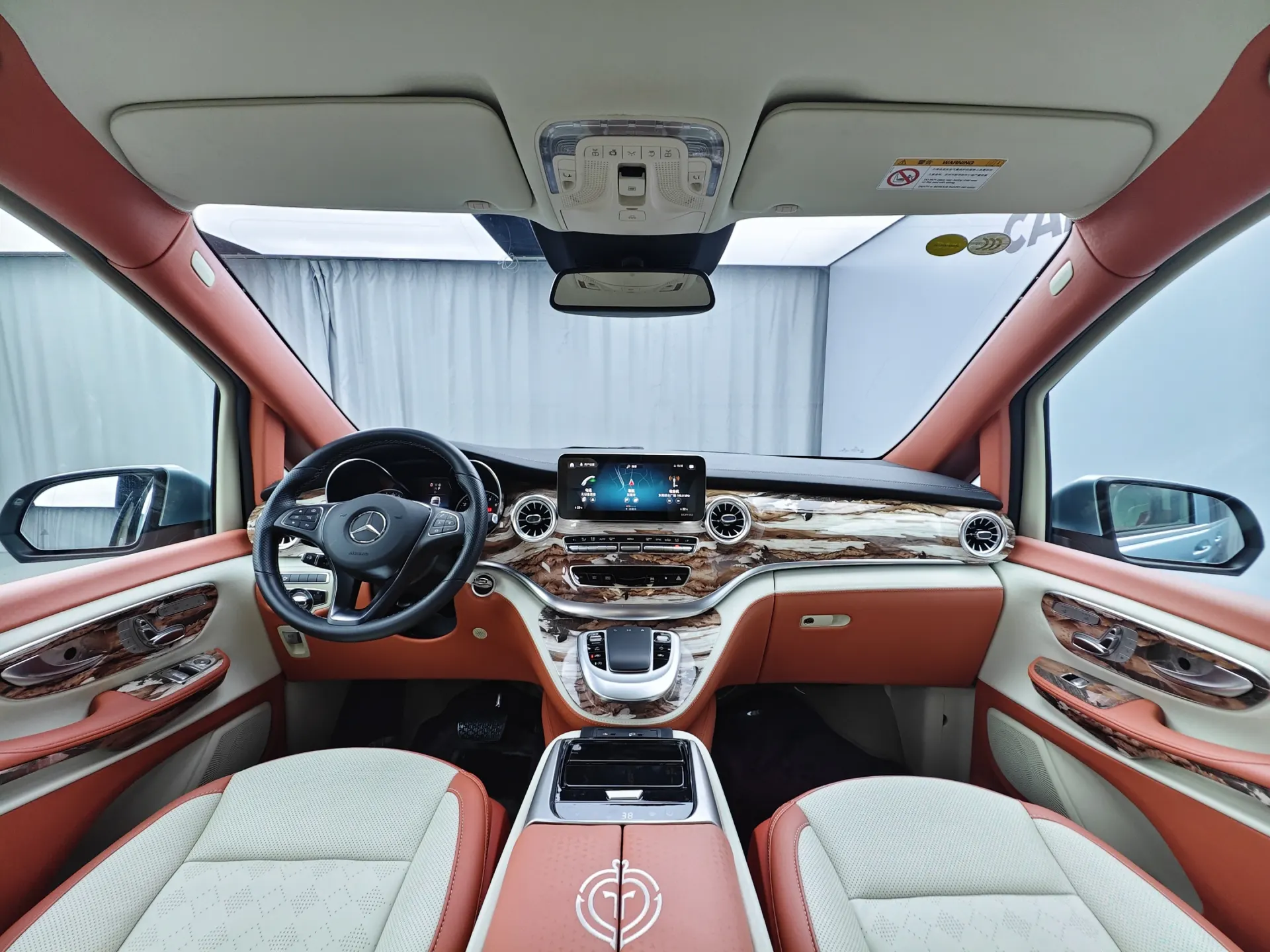 Mercedes-Benz V, 2022 8