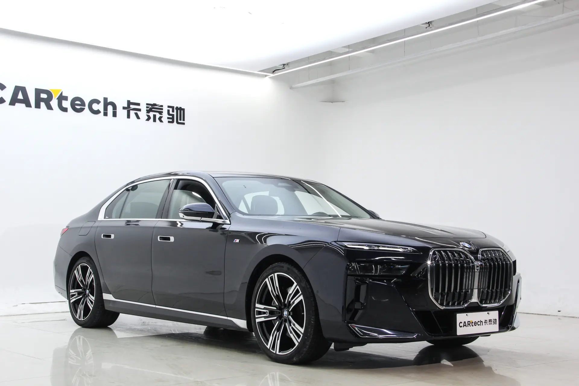 BMW 740Li, 2025 2