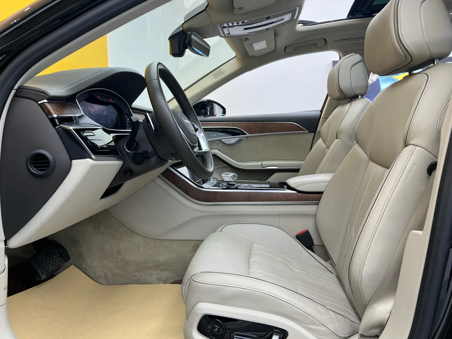 Audi A8L 55 TFSI, 2020 18