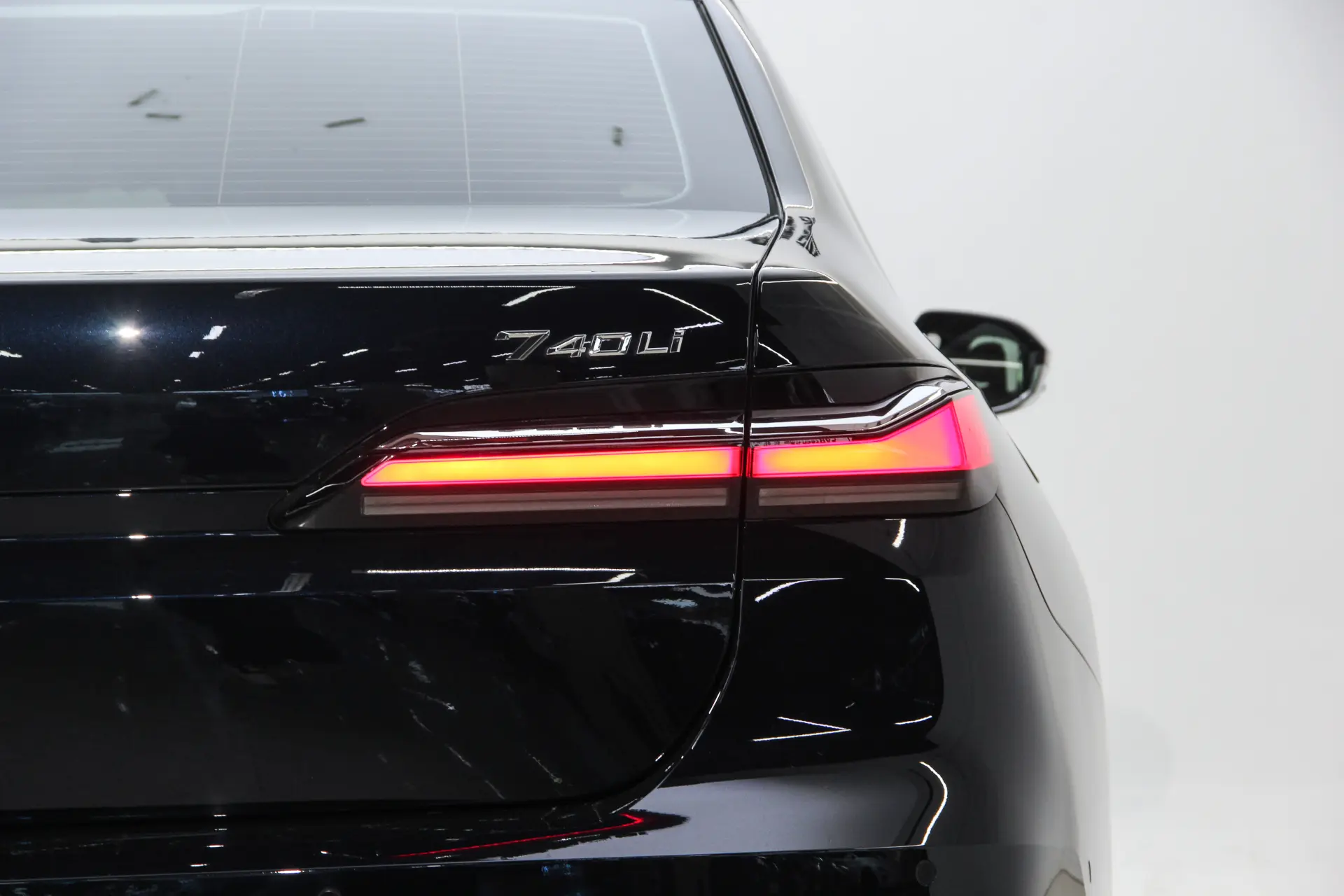 BMW 740Li, 2025 10