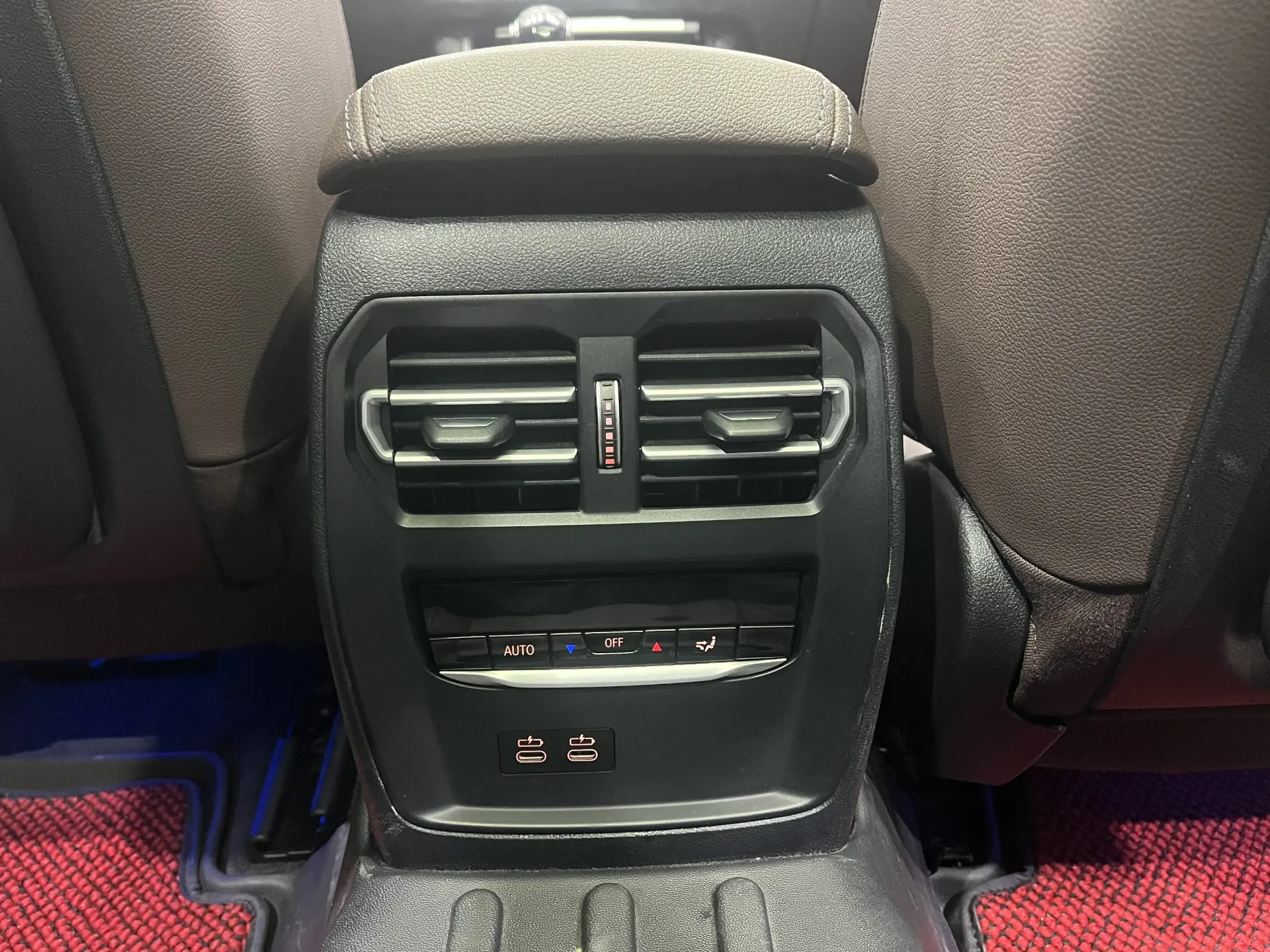 BMW 325Li, 2021 15